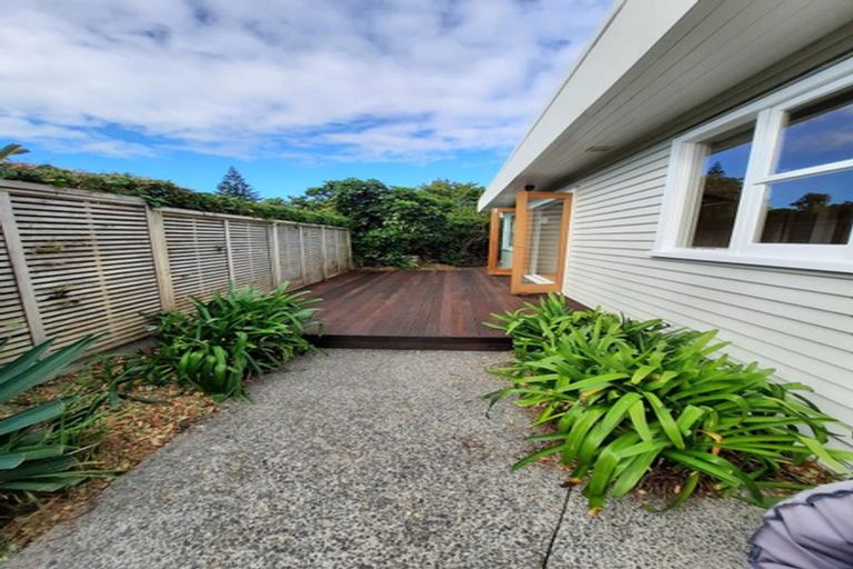 Photo of property in 14 Toru Road, Paraparaumu Beach, Paraparaumu, 5032