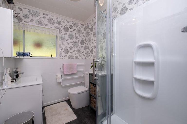 Photo of property in 4 Oswald Place, Stratford, 4332