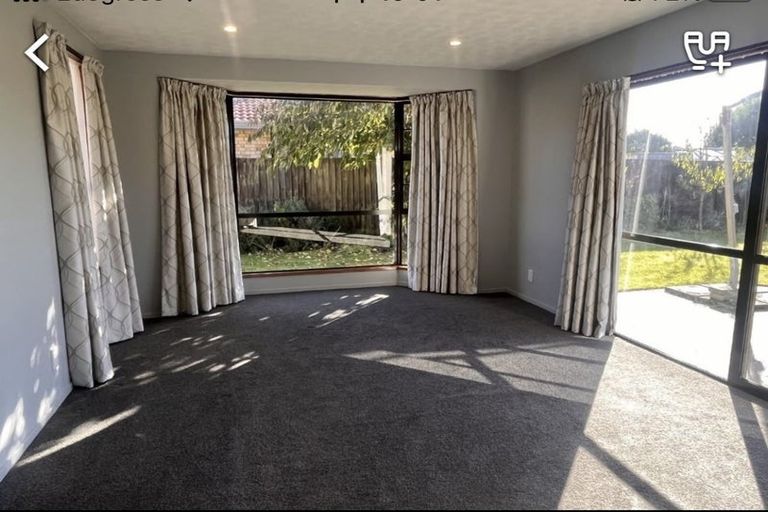 Photo of property in 32 Karnak Crescent, Russley, Christchurch, 8042