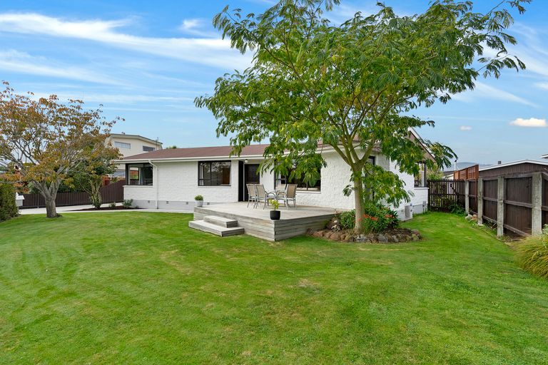 Photo of property in 8 Hussar Place, Hoon Hay, Christchurch, 8025
