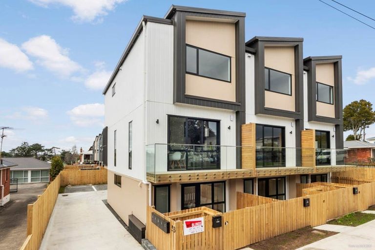 Photo of property in 1/53 Archibald Road, Kelston, Auckland, 0602