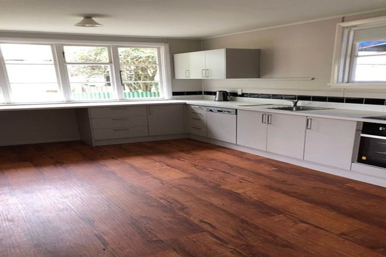 Photo of property in 13 Kaplan Avenue, Islington, Christchurch, 8042
