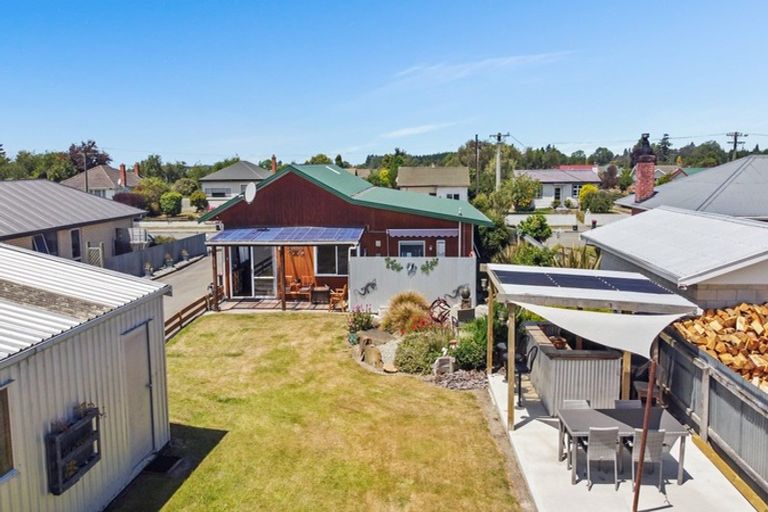 Photo of property in 10 Studholme Street, Waimate, 7924