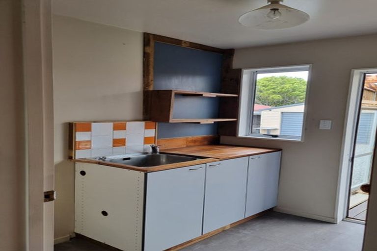 Photo of property in 22 Amberley Beach Road, Amberley, 7410