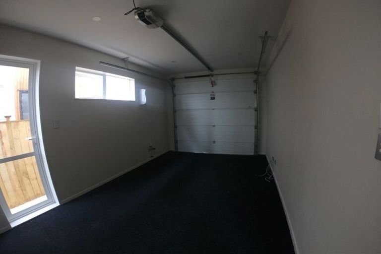 Photo of property in 37 Lockheed Street, Hobsonville, Auckland, 0618