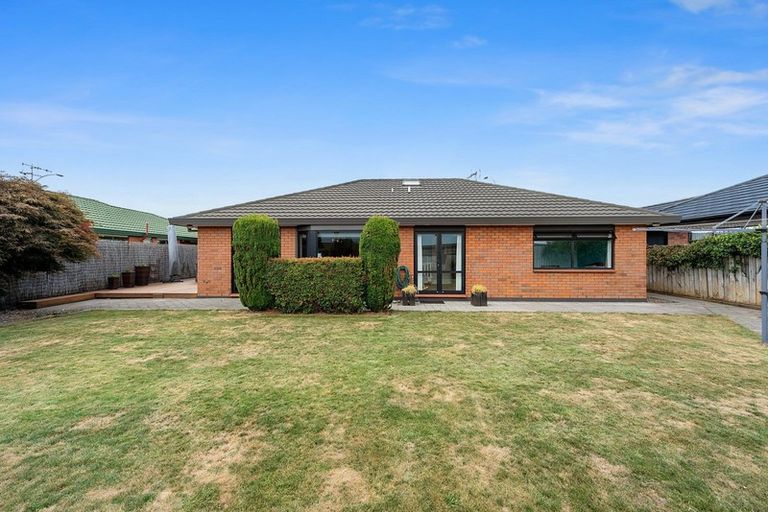 Photo of property in 83 Sandwich Road, St Andrews, Hamilton, 3200