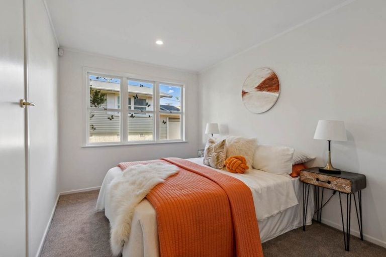 Photo of property in 31 Tiraumea Drive, Pakuranga, Auckland, 2010
