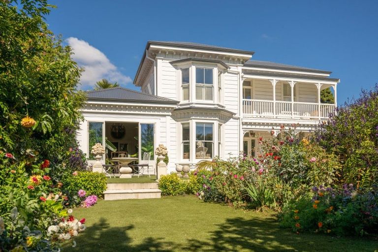 Photo of property in 102 Nile Street, Nelson, 7010