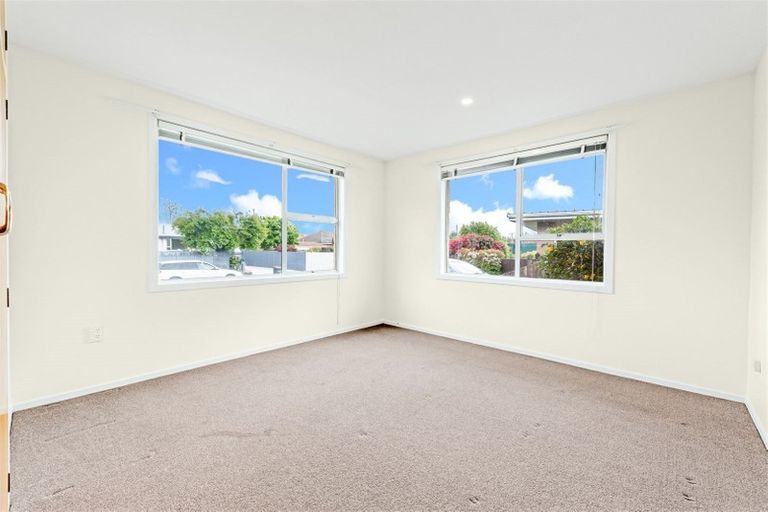 Photo of property in 5 Archdall Place, Avonhead, Christchurch, 8042