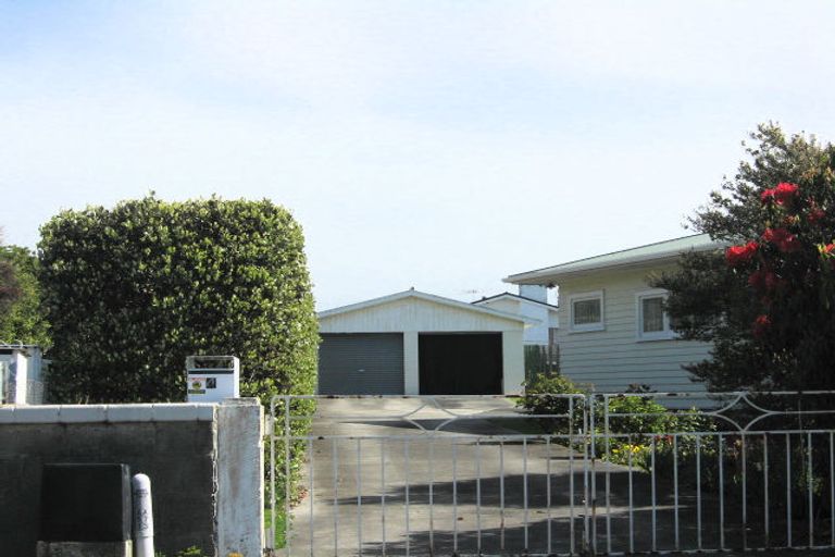 Photo of property in 2/4a Arapiki Road, Stoke, Nelson, 7011