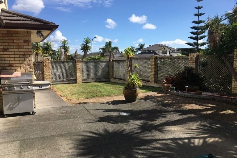 Photo of property in 50 Lansell Drive, East Tamaki Heights, Auckland, 2016