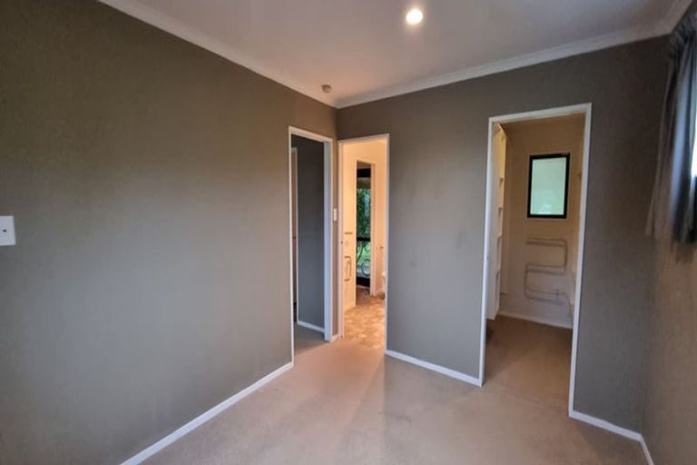 Photo of property in 100 Ranfurly Road, Alfriston, Auckland, 2105