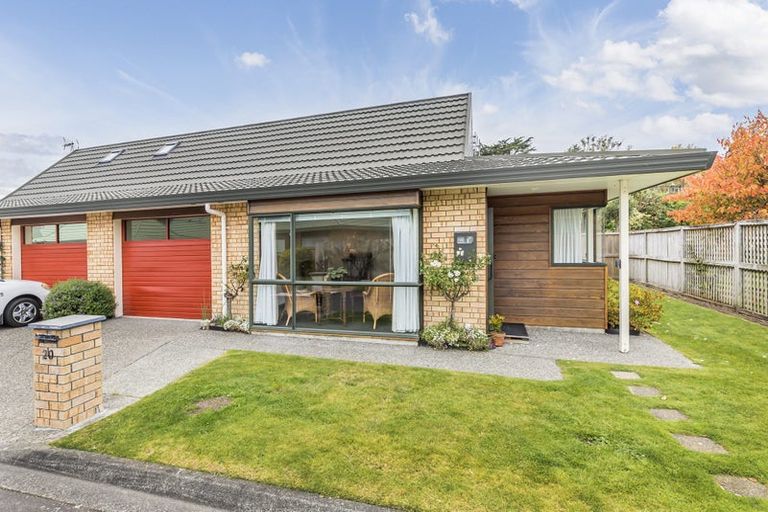 Photo of property in Redwood Village, 20/42 Main Road, Tawa, Wellington, 5028