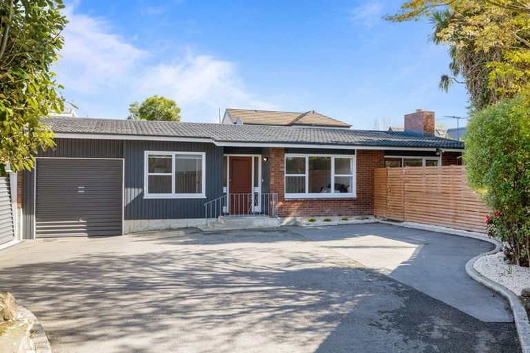 Photo of property in 27 Tuirau Place, Ilam, Christchurch, 8041