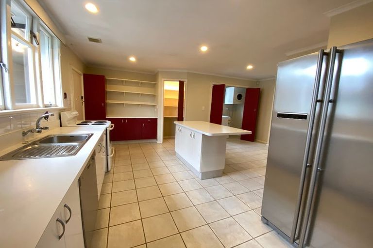 Photo of property in 17 Woodford Terrace, Ilam, Christchurch, 8053