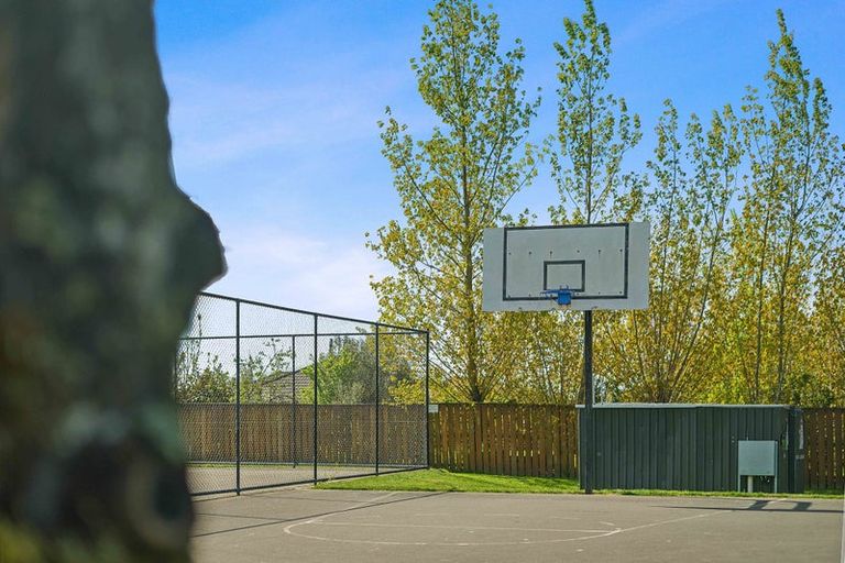 Photo of property in 8 Frame Crescent, Rolleston, 7614