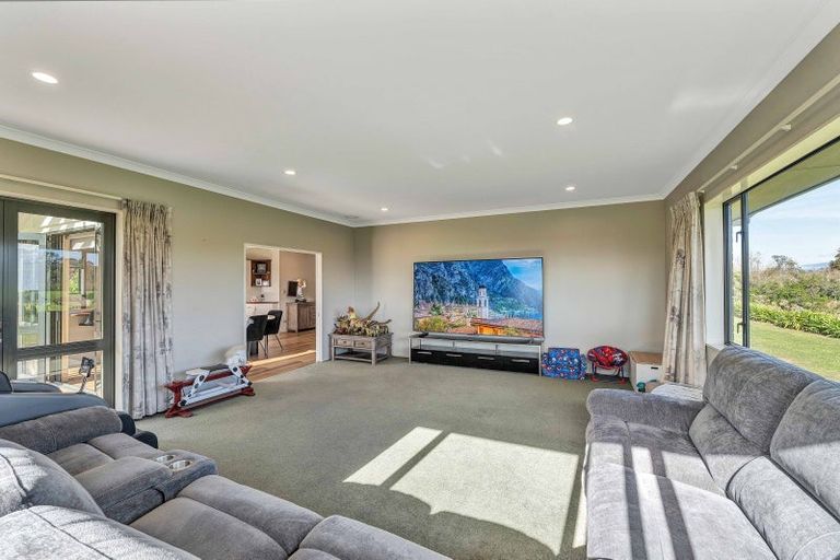 Photo of property in 282 Wortley Road, Waiongana, New Plymouth, 4373