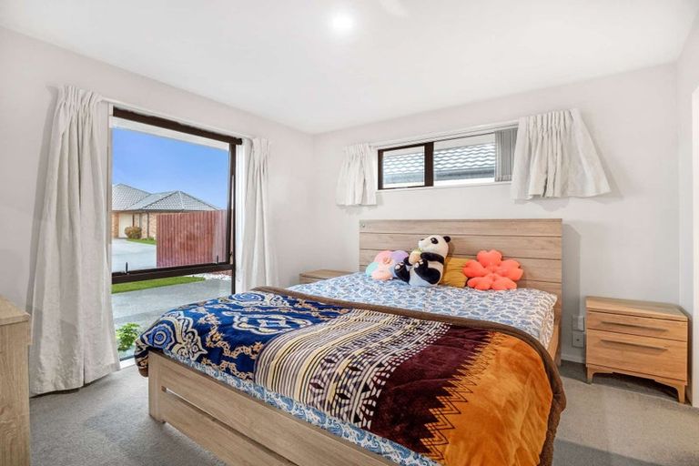 Photo of property in 8 Skipness Lane, Broomfield, Christchurch, 8042