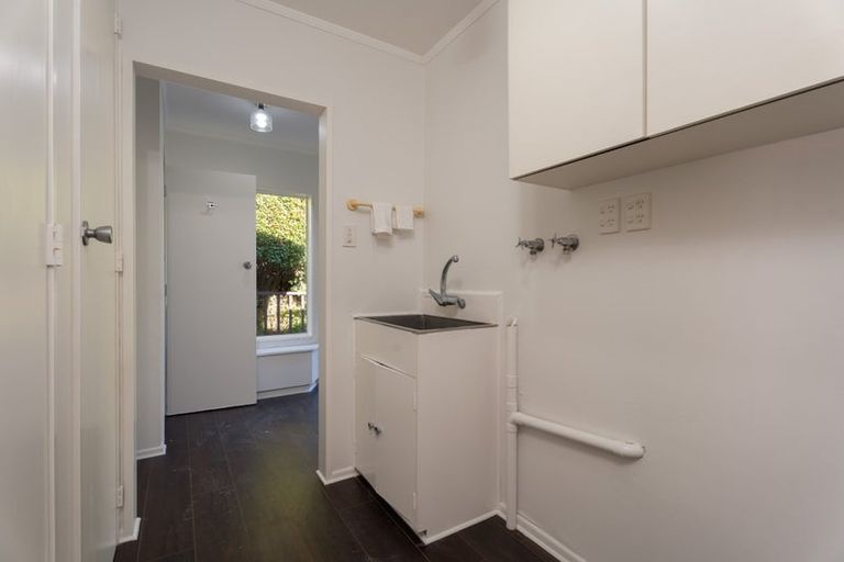 Photo of property in 10 Chorley Grove, Churton Park, Wellington, 6037