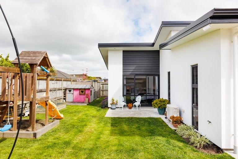 Photo of property in 8 Cherry Place, Feilding, 4702