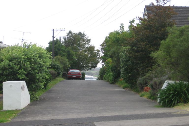 Photo of property in 1/27 Beatrice Avenue, Hillcrest, Auckland, 0627
