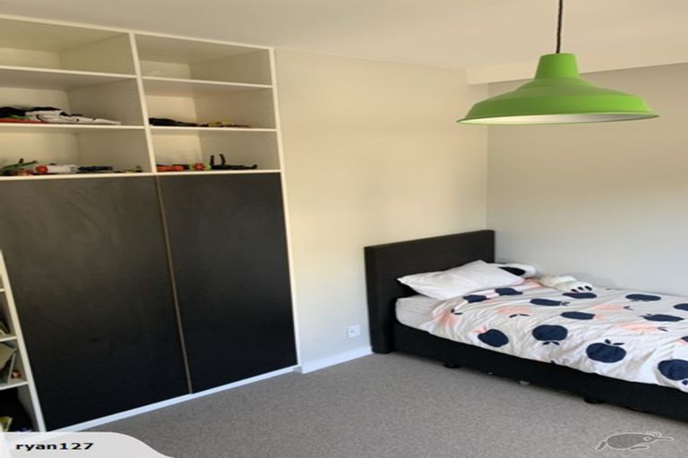 Photo of property in 16 Burnham Street, Seatoun, Wellington, 6022