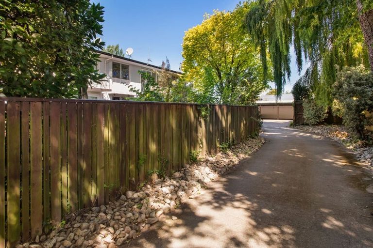 Photo of property in 2/78 Holly Road, St Albans, Christchurch, 8014