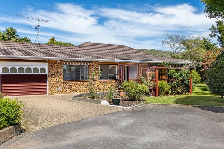 Photo of property in 36a Kohekohe Road, Waikanae, 5036