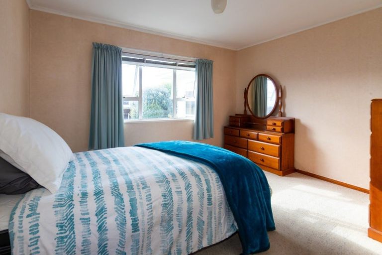 Photo of property in 32 Trinity Crescent, Pirimai, Napier, 4112