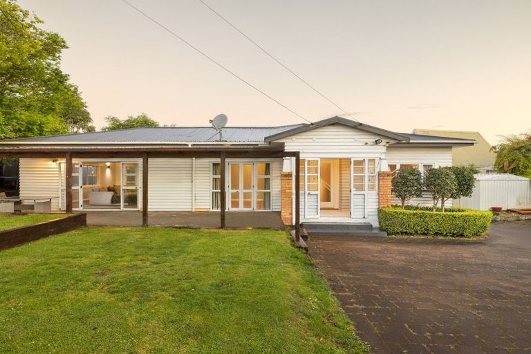 Photo of property in 117 Forest Lake Road, Forest Lake, Hamilton, 3200