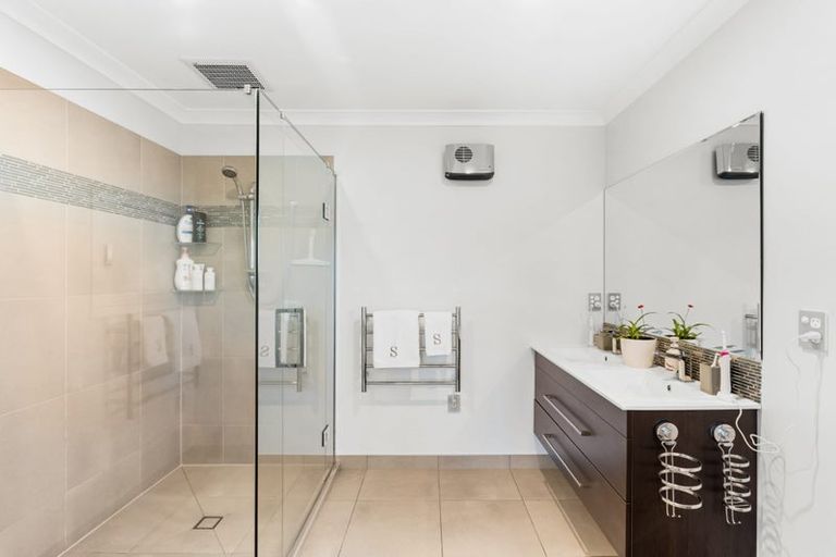 Photo of property in 9 Woodlaw Crescent, Prebbleton, 7604