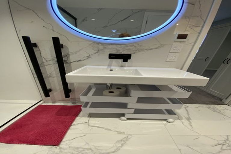 Photo of property in 22 Tanera Crescent, Brooklyn, Wellington, 6021