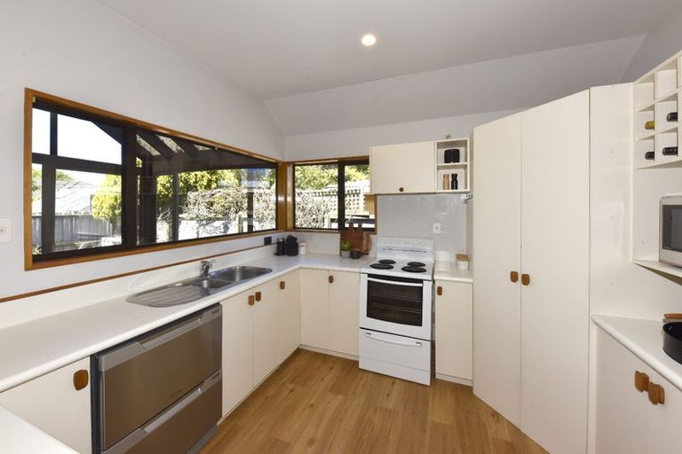 Photo of property in 310 Withells Road, Avonhead, Christchurch, 8042
