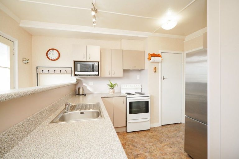 Photo of property in 54 Park Street, Winton, 9720