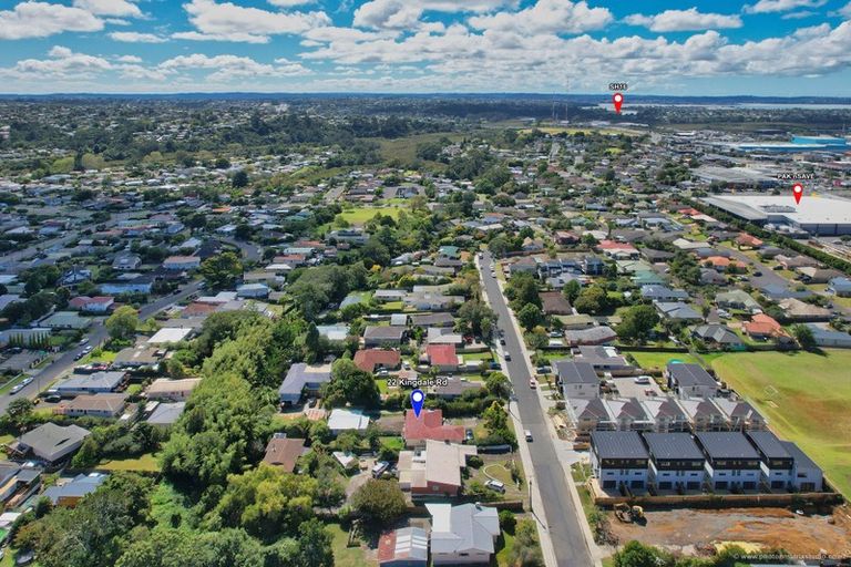 Photo of property in 22 Kingdale Road, Henderson, Auckland, 0610