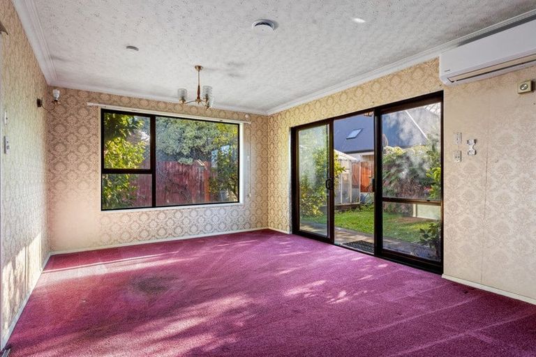 Photo of property in 2/17 Garreg Road, Fendalton, Christchurch, 8052