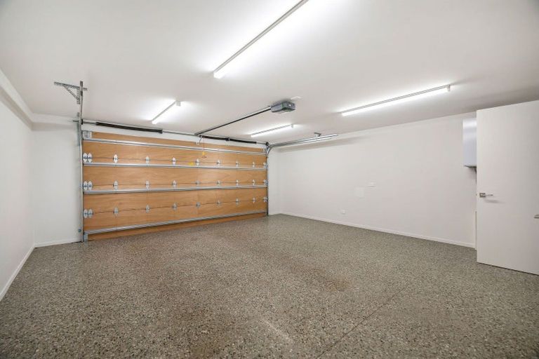 Photo of property in 10 Soudley Court, Jacks Point, Queenstown, 9371