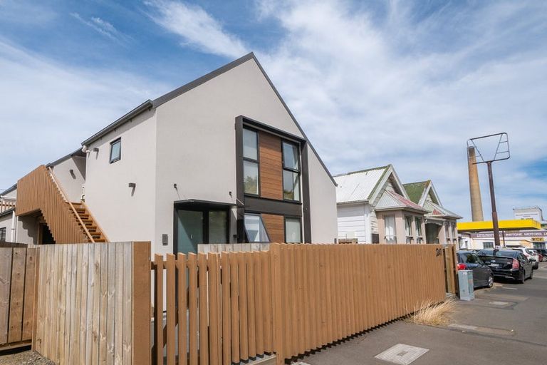 Photo of property in 241 Castle Street, Dunedin Central, Dunedin, 9016