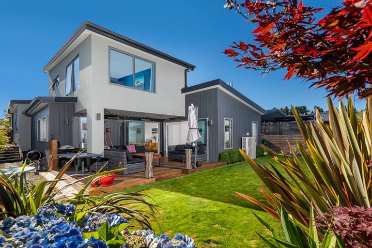 Photo of property in 15 Landsborough Lane, Wanaka, 9305