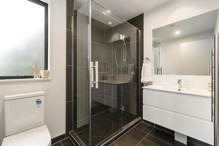 Photo of property in 4a Montmere Avenue, Te Atatu Peninsula, Auckland, 0610