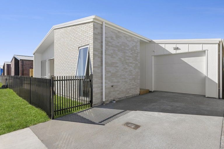 Photo of property in 16 One Haruru Street, Cambridge, 3493