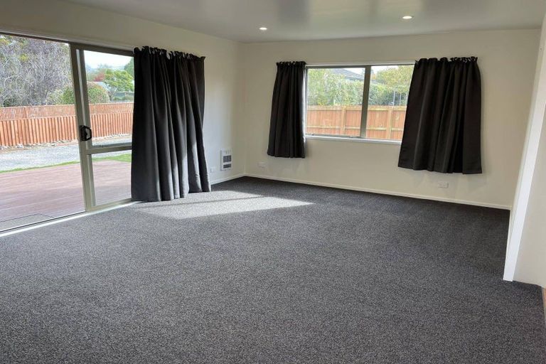 Photo of property in 20 Charles Street, Weston, Oamaru, 9401