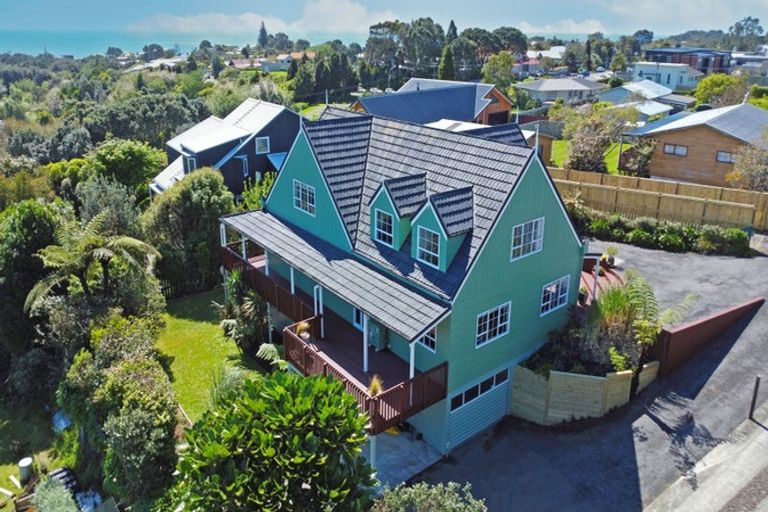 Photo of property in 6d Donnelly Street, Oakura, 4314