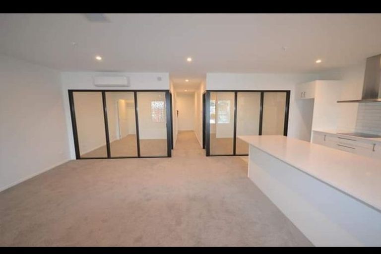 Photo of property in 202/2u Onepu Road, Kilbirnie, Wellington, 6022