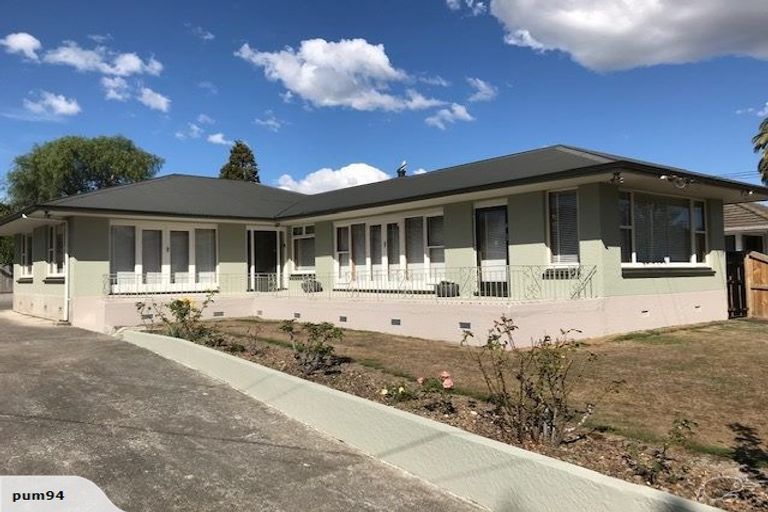 Photo of property in 18 Riverlaw Terrace, Saint Martins, Christchurch, 8022