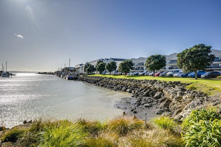 Photo of property in 6/26 West Quay, Ahuriri, Napier, 4110