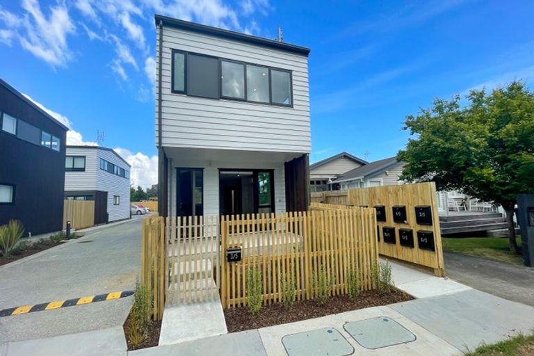 Photo of property in 3/5 Brandon Road, Glen Eden, Auckland, 0602