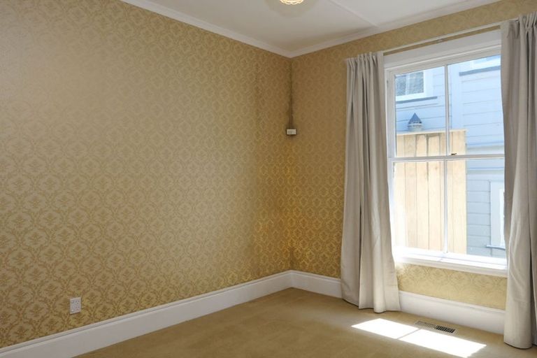 Photo of property in 35 Disley Street, Highbury, Wellington, 6012