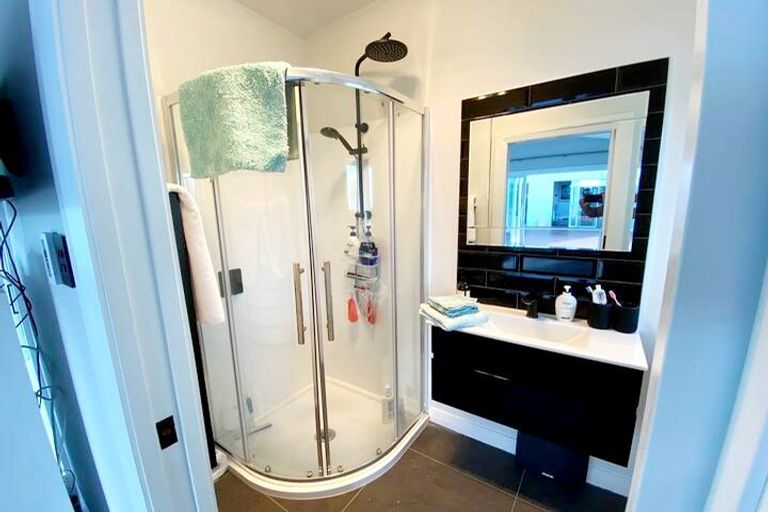 Photo of property in 10 Plunket Avenue, Petone, Lower Hutt, 5012