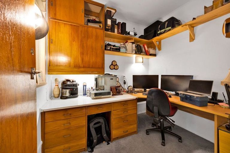 Photo of property in 17 Rawhiti Street, Vogeltown, New Plymouth, 4310